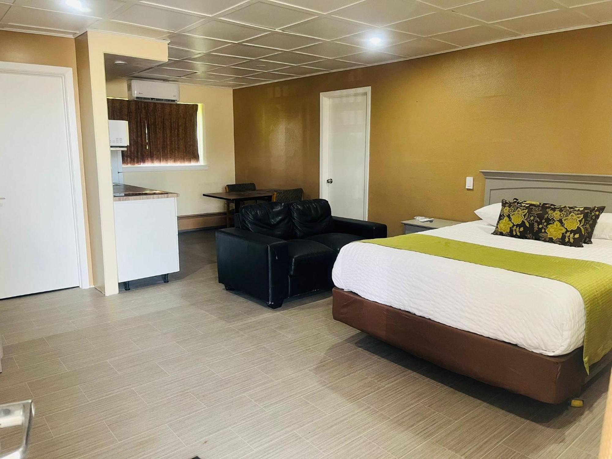 Travelodge By Wyndham Moose Jaw Eksteriør billede